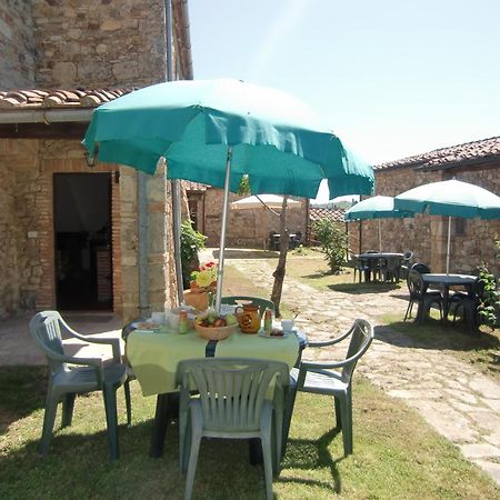 Agriturismo il Torrione Lecchi Esterno foto