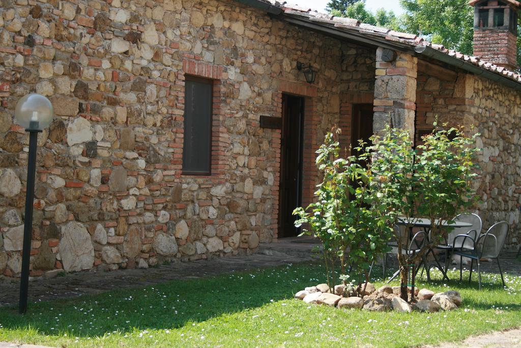 Agriturismo il Torrione Lecchi Esterno foto