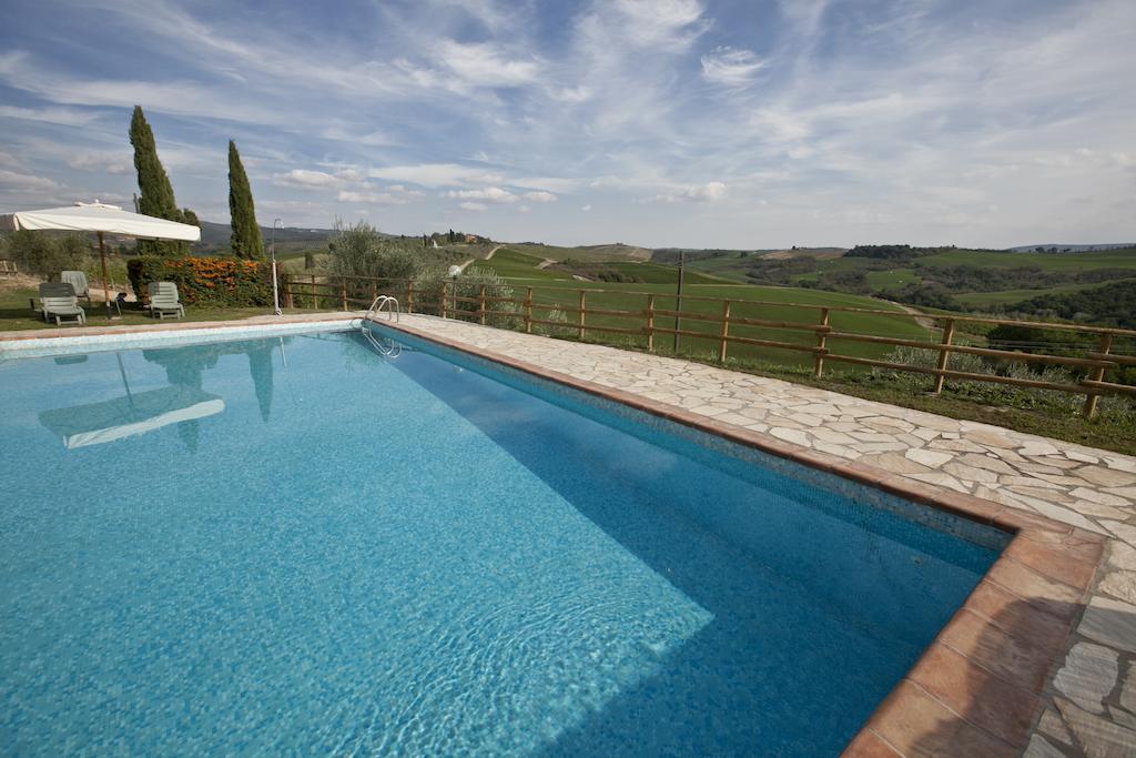 Agriturismo il Torrione Lecchi Esterno foto