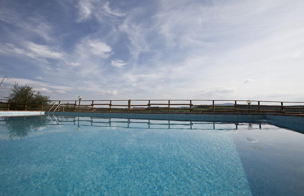 Agriturismo il Torrione Lecchi Esterno foto