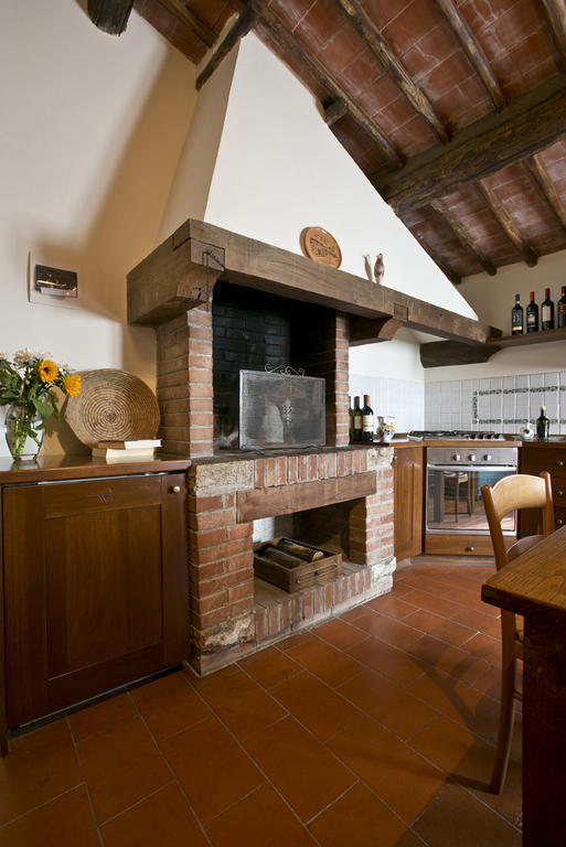 Agriturismo il Torrione Lecchi Esterno foto
